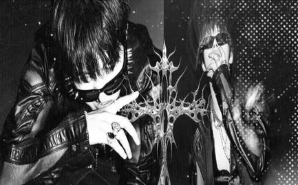 Be the light, oh, Halazia.